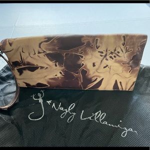 Nazly Villamizar - Leather style clutch